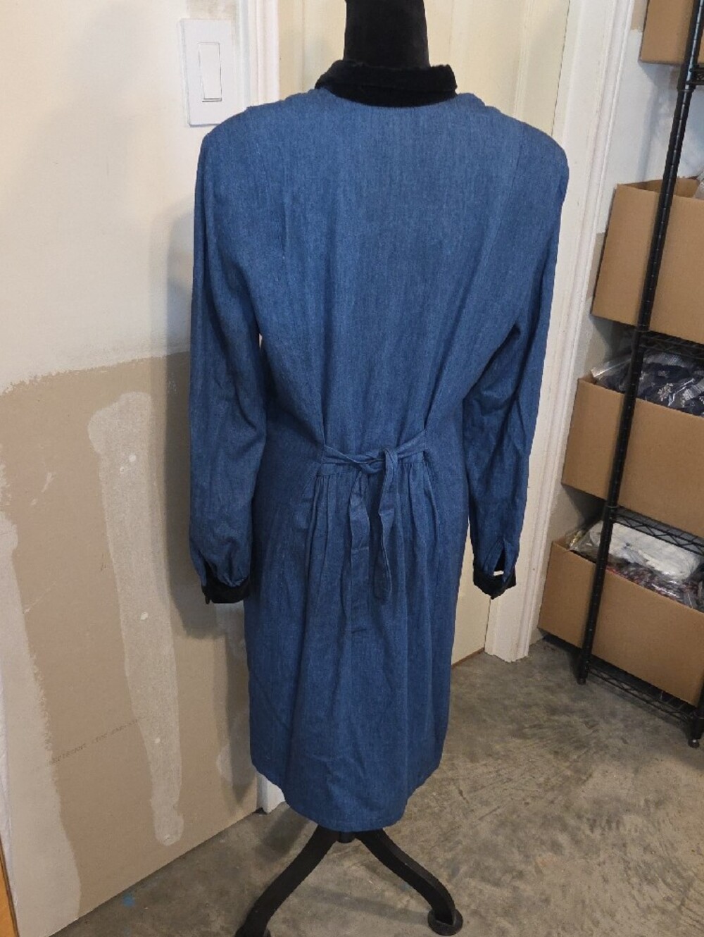 Coldwater Creek Denim  Long-Sleeve Button-Front Dress Smocked Velvet Black Trim - Picture 5 of 9
